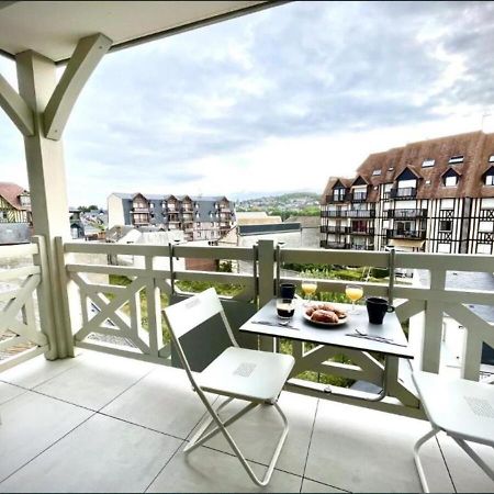 Апартаменти Sejour Authentique - Balcon, Parking & Wifi Ultra-Rapide Довіль Екстер'єр фото