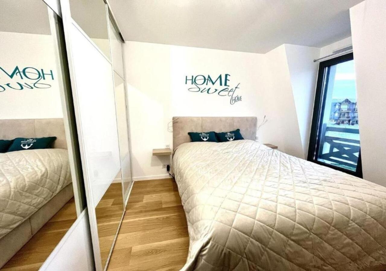 Апартаменти Sejour Authentique - Balcon, Parking & Wifi Ultra-Rapide Довіль Екстер'єр фото